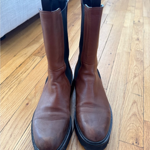 Triver Flight Shoes - Women’s Brown Leather Chelsea Boots